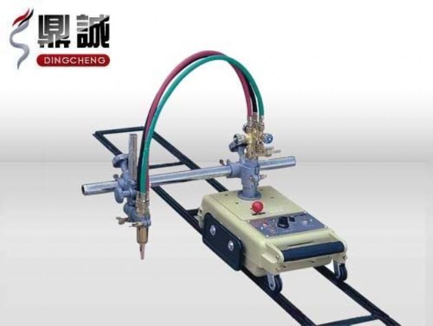 點(diǎn)擊查看詳細(xì)信息<br>標(biāo)題：半自動(dòng)火焰切割機(jī) 閱讀次數(shù)：3813