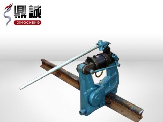 點擊查看詳細信息<br>標題：液壓鋼軌擠孔機 閱讀次數：4209